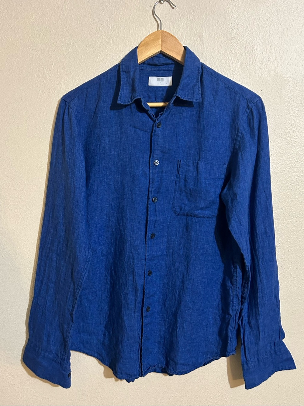 Uniqlo Men's Deep Blue Linen Button-Down Shirt Size Small